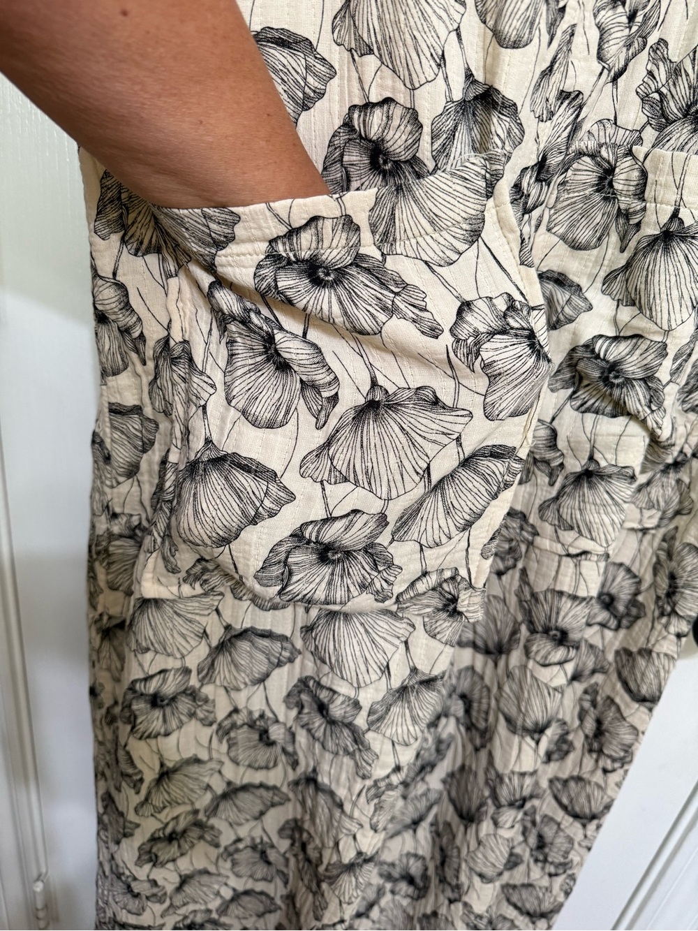 H040 POL M pp21 Cream Floral Overlay Lace A Lot of Details Maxi Jumpsuit Pants - Picture 9 of 16